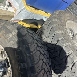 35 Toyo Tires MTs On 18s