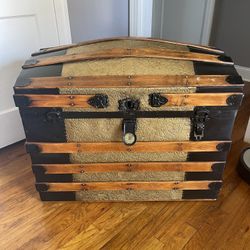 1800s Antique Trunk, Antique High 23* large 32* wide 21