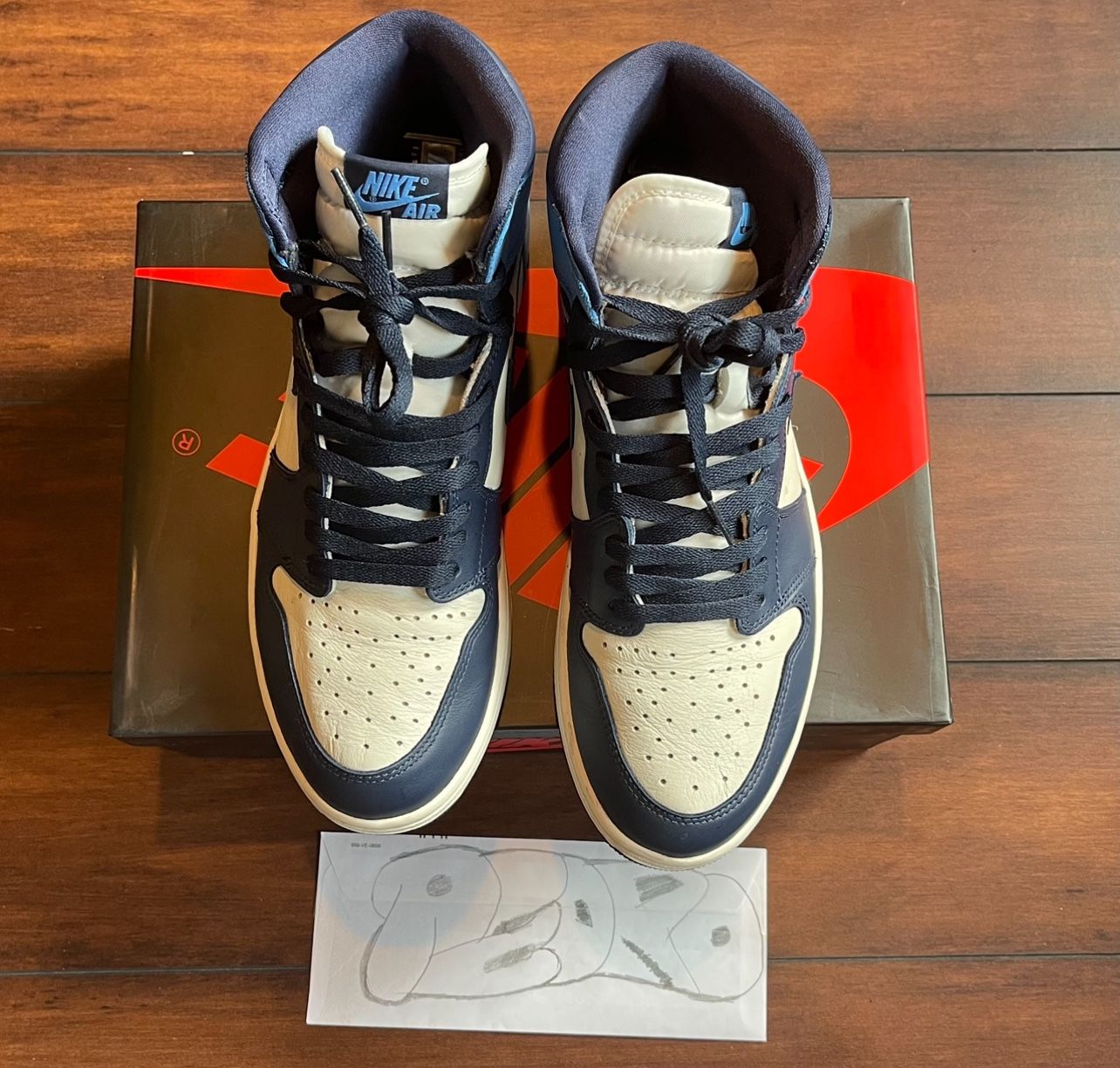 Jordan 1 Obsidian Size 10.5 Condition 9/10 OG All display picture 3