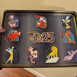 Disney D23 2025 Exclusive 10-Pin Gold Member Set