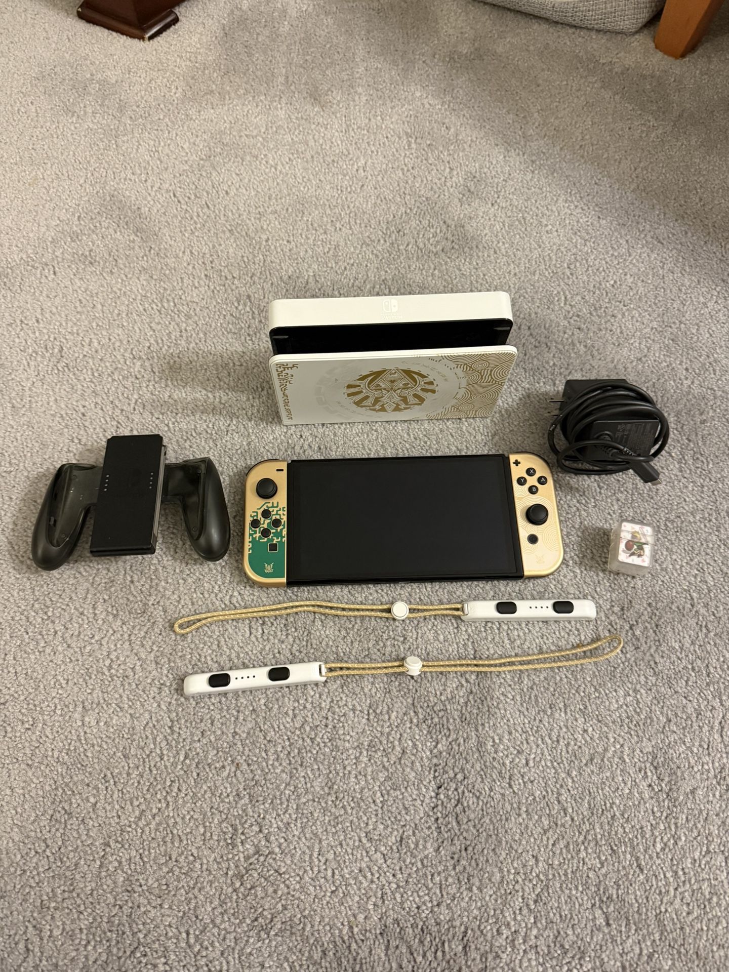 Nintendo Switch OLED Zelda Limited Edition 