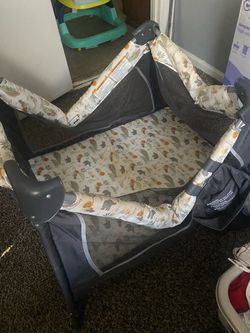 Babytrend Play pin