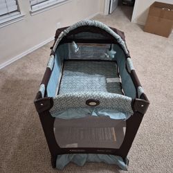 Graco- Travel CRIB (Pack N Play)