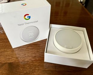 Google Nest Thermostat E - Like New! (wall plate included)