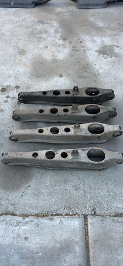 Honda CRV  trailing arm parts