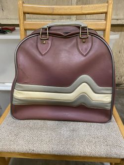 Vintage Bowling Bag And 10 lb Ball