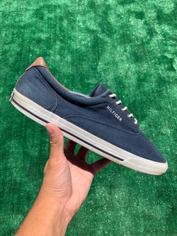 TOMMY HILFIGER LOW TOPS (Size 12, Men’s)