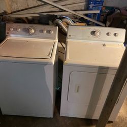Washer An Dryer Set 