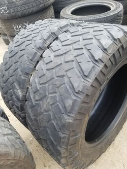 Pair of Nitto tires size 35x12.50R20