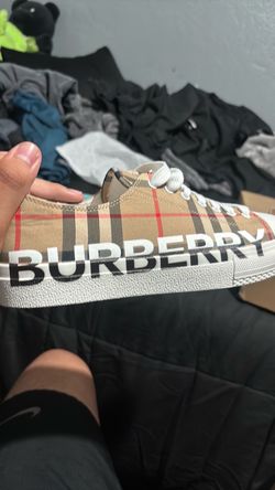 Burberry men shoes
