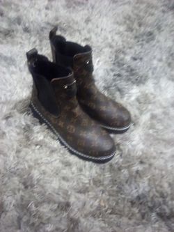 Louie Vuitton Boots