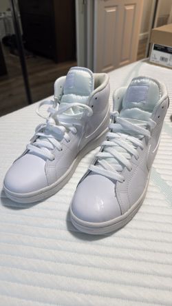Nike women 8 1/2 Shoes