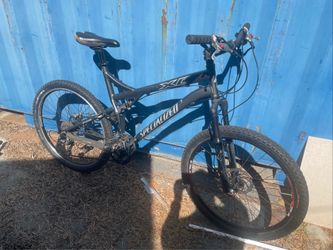 Specialized FSR XC full suspension mountain bike
