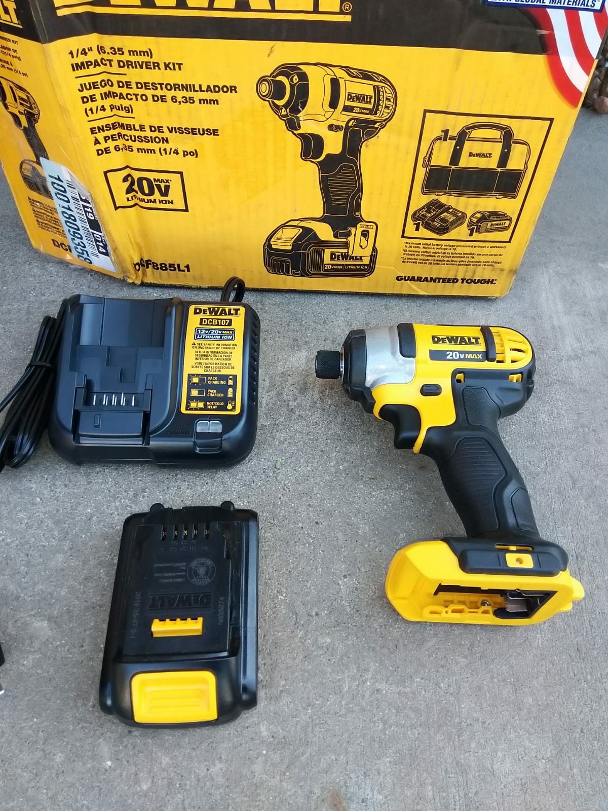 DRILL SET DEWALT