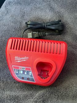 Milwaukee M12 Charger New