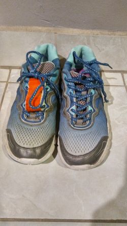 Women Running Shoes Fila Size 7.5