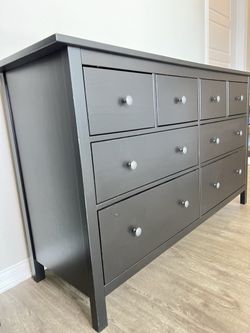 Ikea Black Brown Hemnes 8 Drawer Dresser With Glass Solid Wood for Sale in Davenport, FL - OfferUp Ikea Black Brown Hemnes 8 Drawer Dresser With Glass Solid Wood for Sale in Davenport, FL - OfferUp