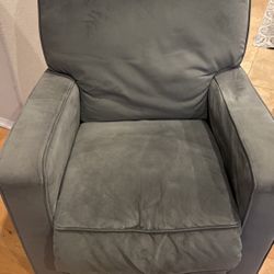 Selling Recliner