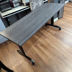 Lorell Mobile folding training table/rectangular top powder coated base