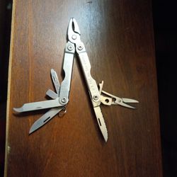 Multitool Plier