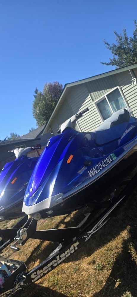 2007 Yamaha Waverunner deluxe vx