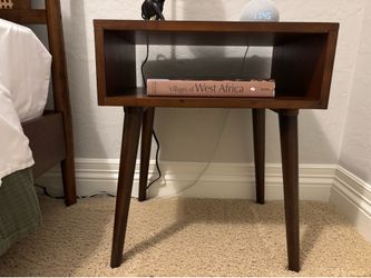 Mid-Century Modern Nightstands – Solid Wood, Set of 2