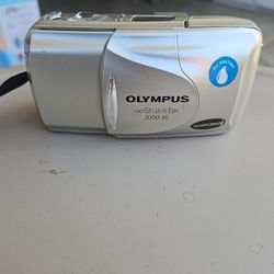 Olympus Stylus Epic Zoom 80 35mm film camera