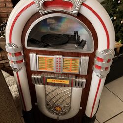 Crosley “Jukebox” Style Record Player CD PLAYER