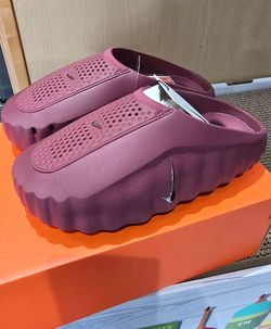 Nike mind 001 pink smoke size 8 womens