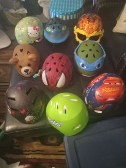 Kids bike helmets, good condition.cascos para niños de  bici