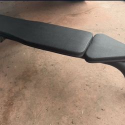 FLAT WEIGHT BENCH - Sturdy With Wheels For Easy Move 
