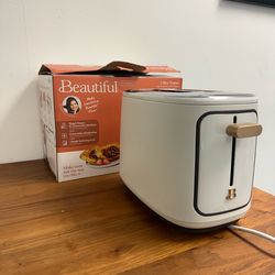 Beautiful 2 Slice Touchscreen Toaster - White