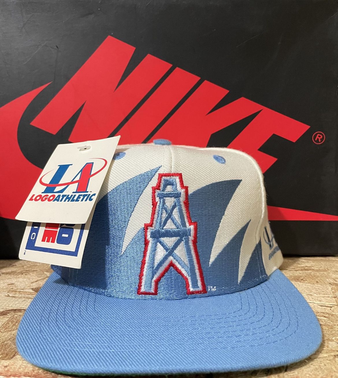 Logo athletic - Hats & Caps, Hats