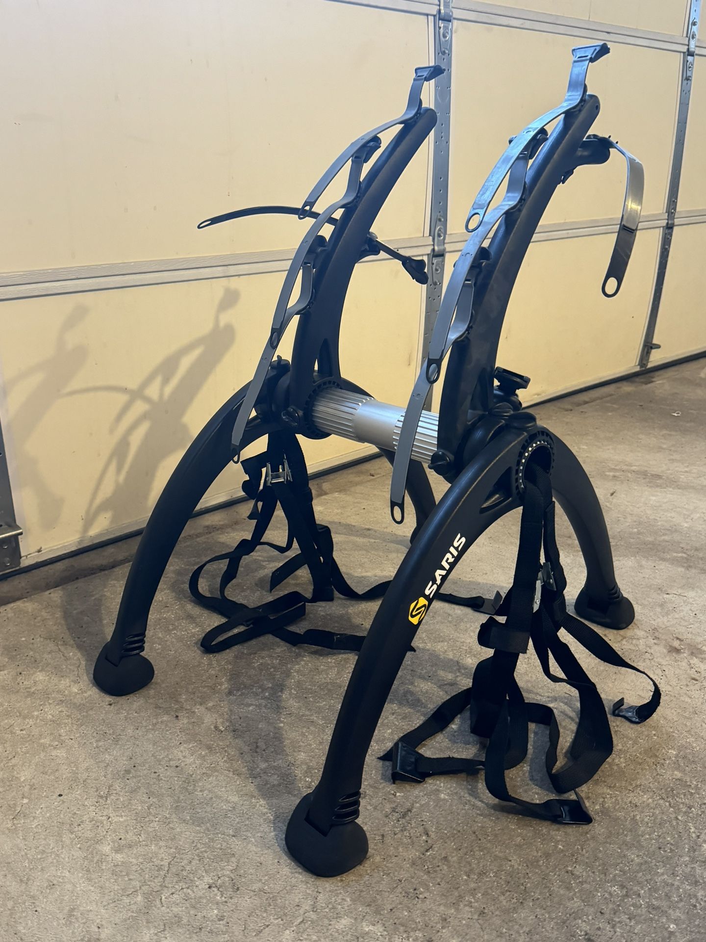 Brand New Saris Bones 3 Bike Rack