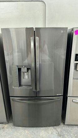 LG 3-Door Refrigerator (French Door Fridge) Stainless Steel - Water Dispenser