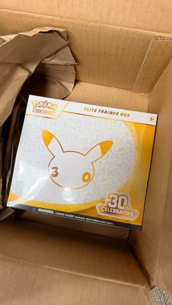 Pokemon 30th Celebration ETB