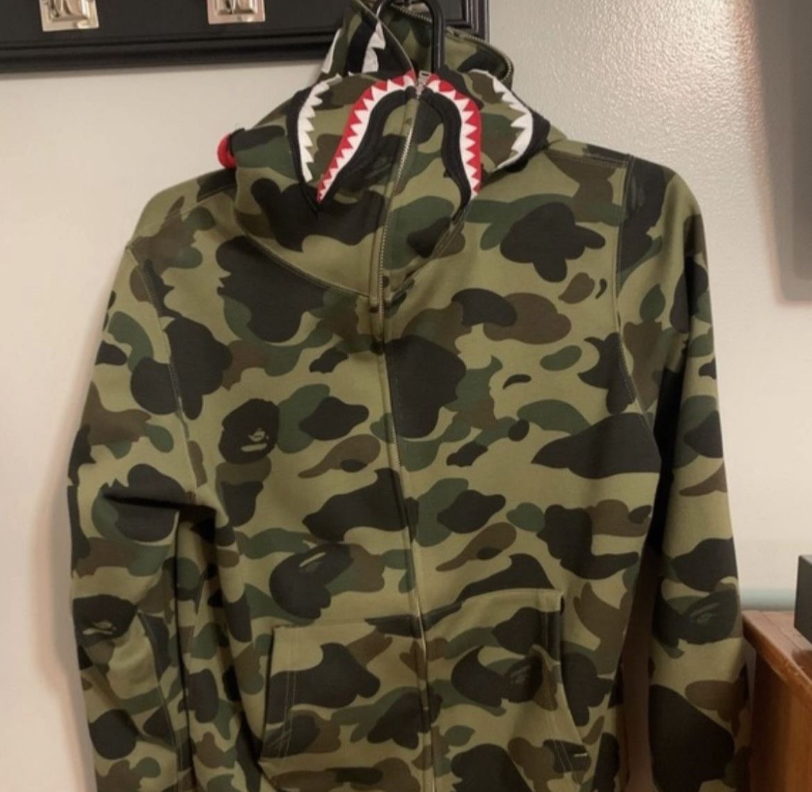BAPE Shark Hoodie (WGM Camo) - Authentic - Size Small