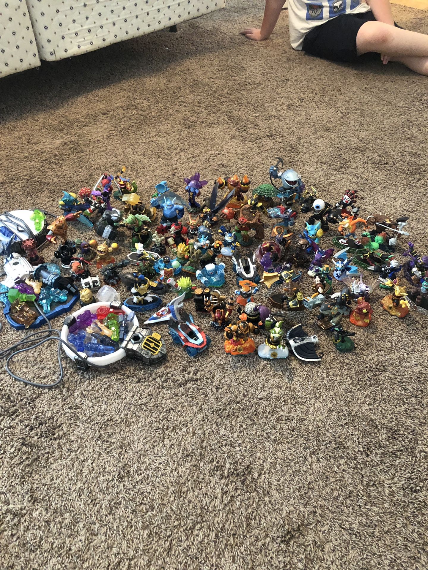 Video games sky landers trap team and imaginators including 50 plus sky landers,3 portals and traps