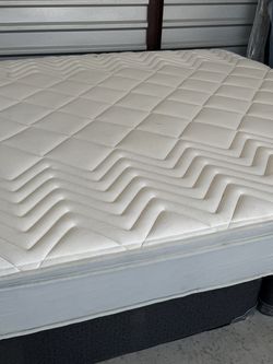 USED KING SIZE MATTRESS WITH BOX SPRING DELIVERY 🚚 AVAILABLE