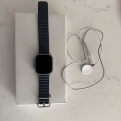 Apple Watch Ultra 2 – 49mm – Excellent Condition – Box & Charger