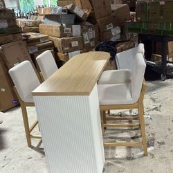 ❤️‍🔥 Set of 5 kitchen island stools upholstered in faux leather with backrest and distressed wooden legs 26"$390