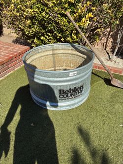 Behlen Country 32” stock tank
