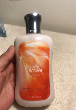 Bath & body works body lotion