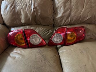 Corolla tail lights