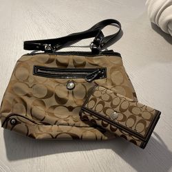 Authentic Coach Purse And Wallet