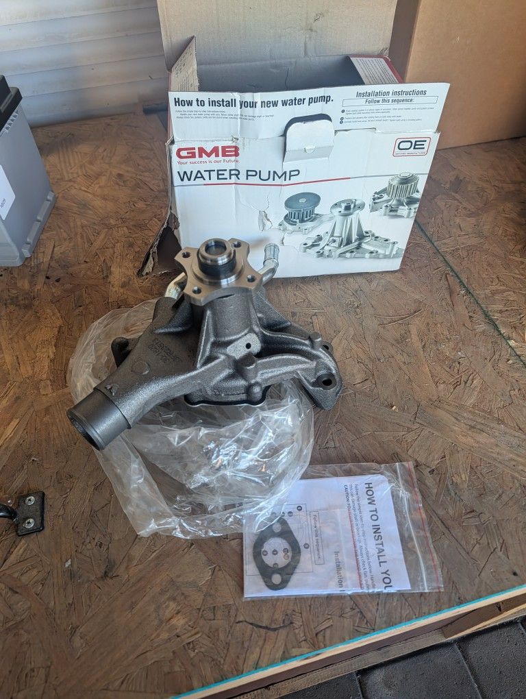 Chevrolet GMB 130-1820 Water Pump NEW