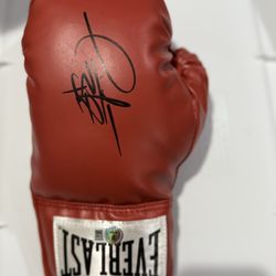 Deontay Wilder Autographed Red Everlast Boxing Glove Beckett Certified