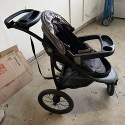Graco Modes Jogger SE Jogging Stroller Convertible