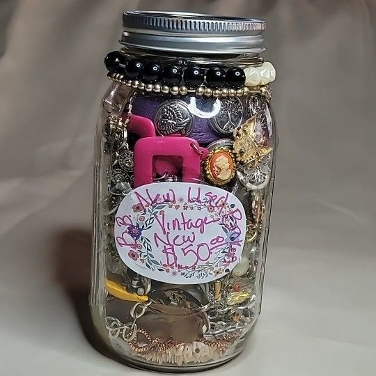 Mystery Jar With 2 Lb 9 Oz Of Jewelry Clean Sparkling Vintage-New WEARABLE-BROKEN