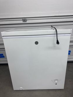 GE 5 cu ft Chest Freezer